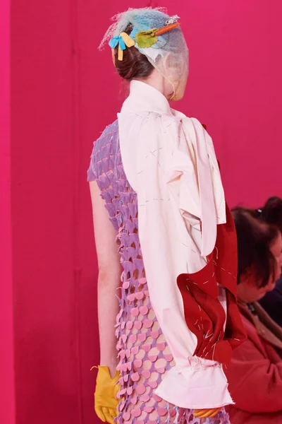 Look 14